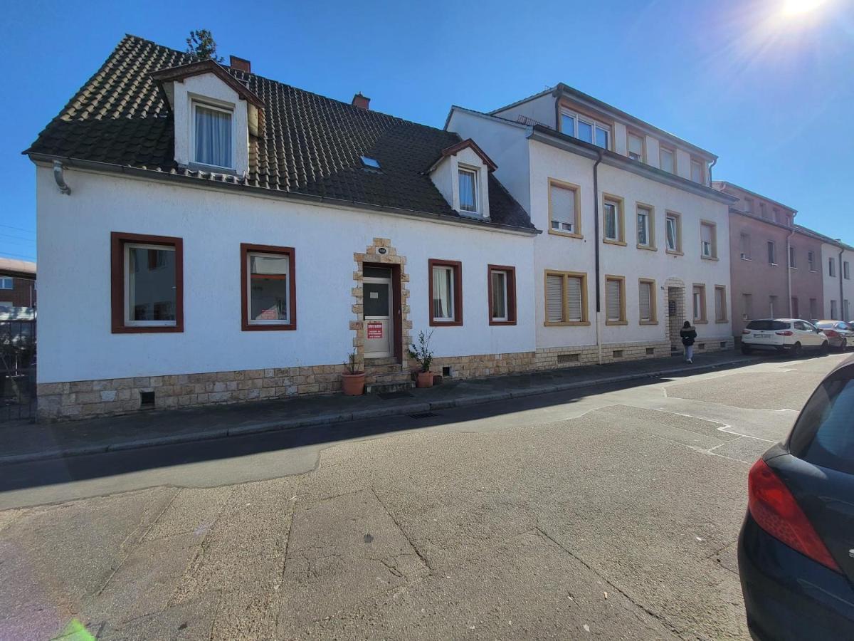 Pension Haus Baron 1 Neckarau MHG Exteriör bild