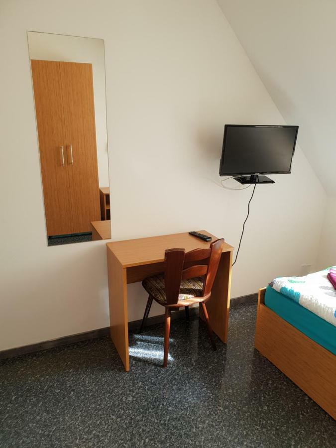 Pension Haus Baron 1 Neckarau MHG Exteriör bild